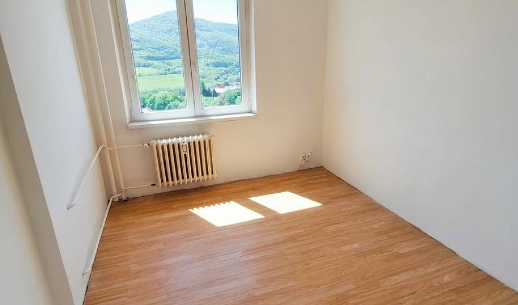 Prodej bytu 3+1 72 m², Klášterec nad Ohří – náhled fotky 3