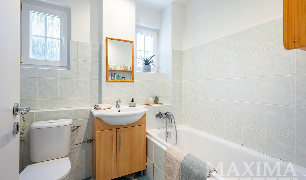 Prodej domu 180 m² s pozemkem 1 806 m², Cvrčovice – náhled fotky 11