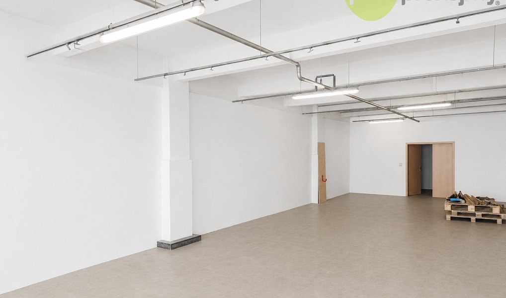 Pronájem obchodních prostor 100 m², Zlín – náhled fotky 2