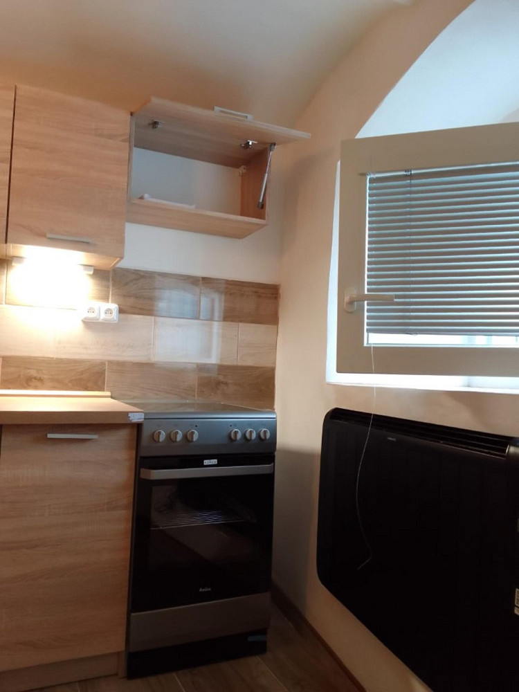 Pronájem bytu 1+kk 20 m² – fotografie 2