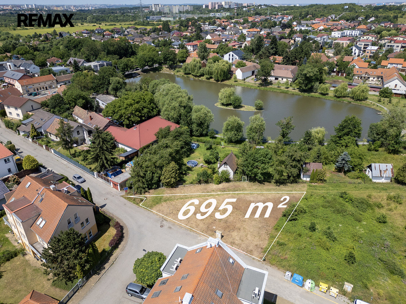 Prodej stavebního pozemku 695 m²