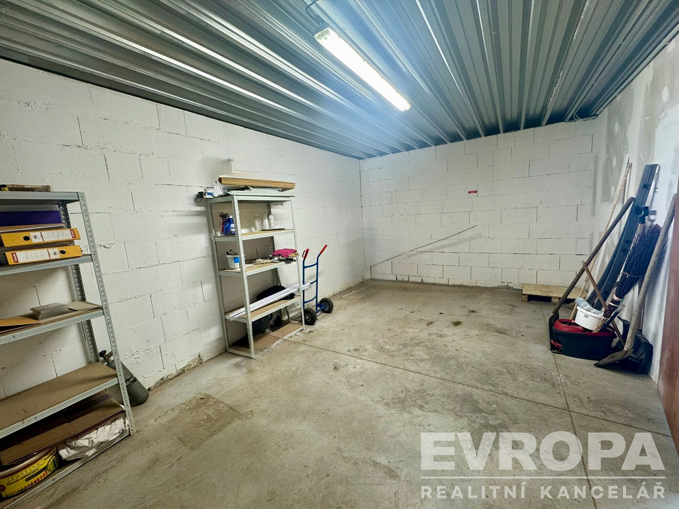 Pronájem komerčního objektu (jiného typu) 58 m² – fotografie 4