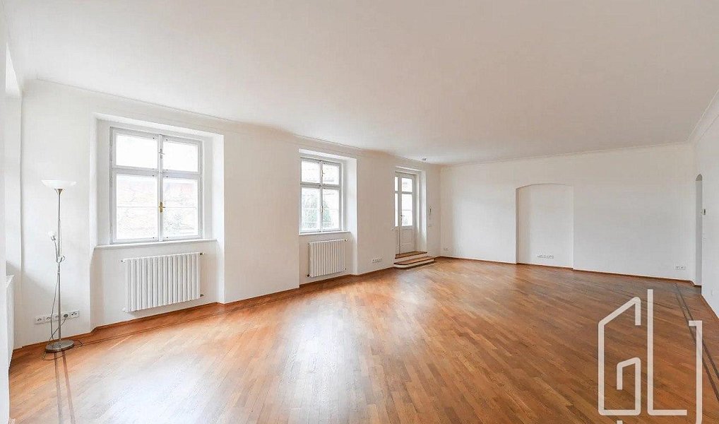 Pronájem bytu 4+1 178 m², Praha – náhled fotky 3