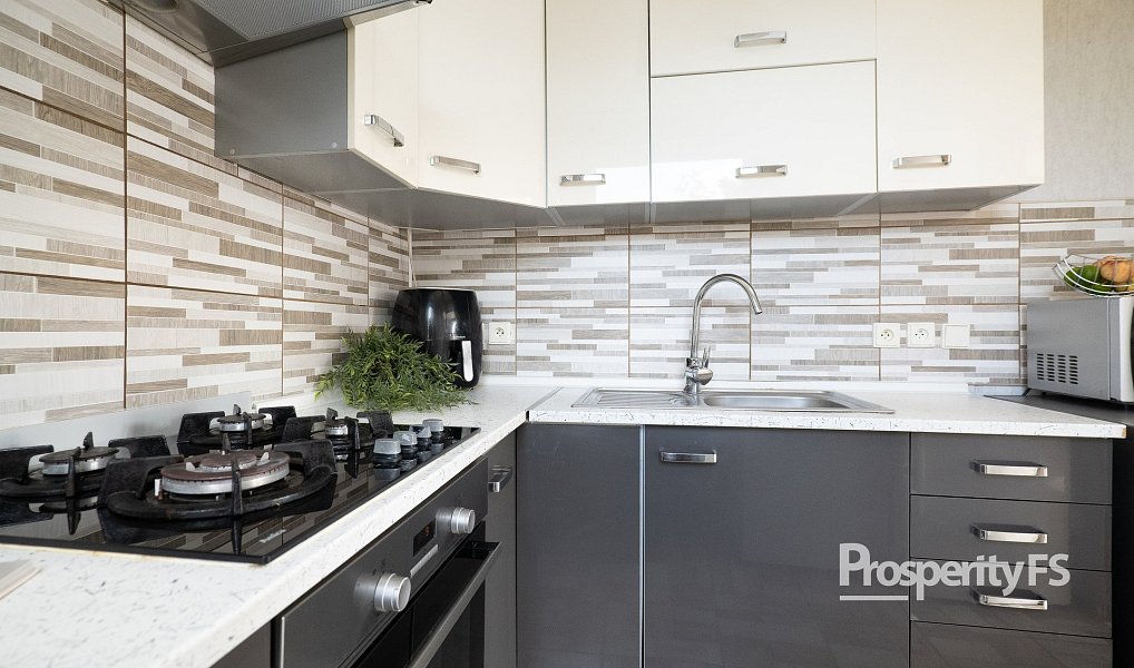 Prodej bytu 3+1 62 m², Slaný – náhled fotky 3