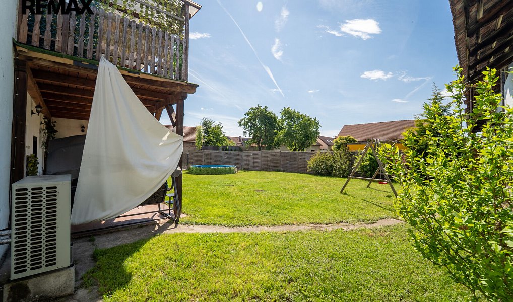 Prodej domu 140 m² s pozemkem 2 563 m², Pečky – náhled fotky 39