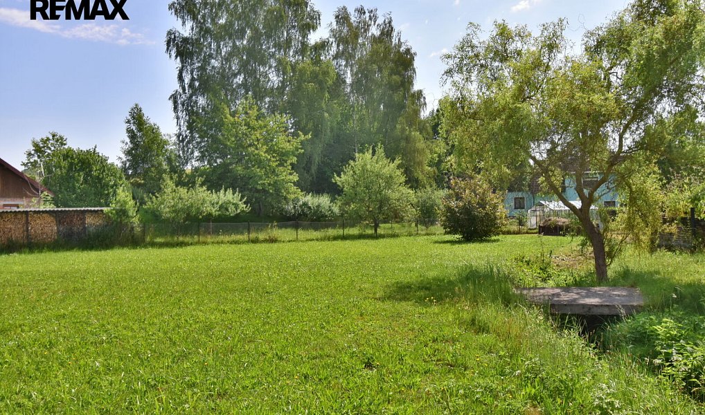 Prodej zahrady 962 m², Hronov – náhled fotky 2