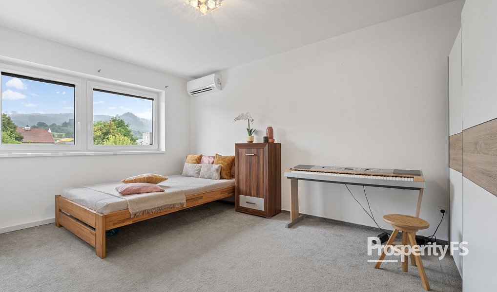 Prodej domu 176 m² s pozemkem 647 m², Knínice – náhled fotky 8