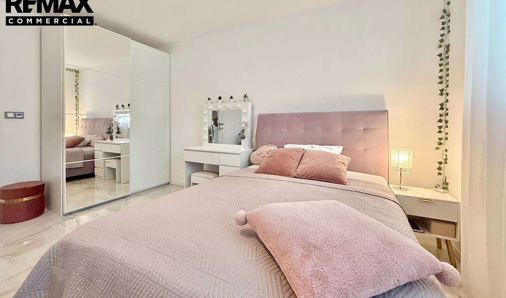 Prodej domu 220 m² s pozemkem 726 m², Polerady – náhled fotky 25