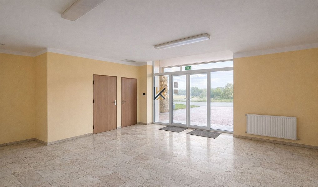 Pronájem kanceláře 407 m², Praha – náhled fotky 4
