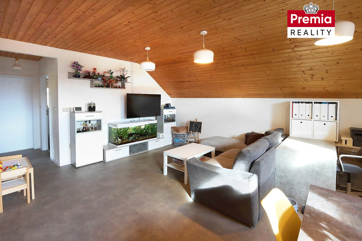 Pronájem bytu 3+kk 77 m²