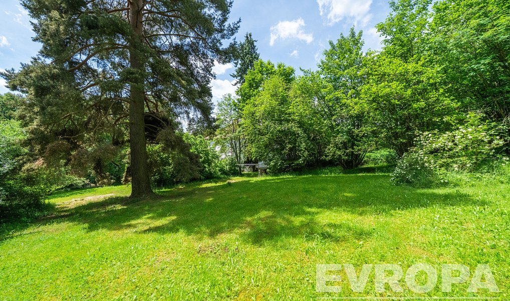 Prodej domu 320 m² s pozemkem 7 861 m², Hostinné – náhled fotky 10