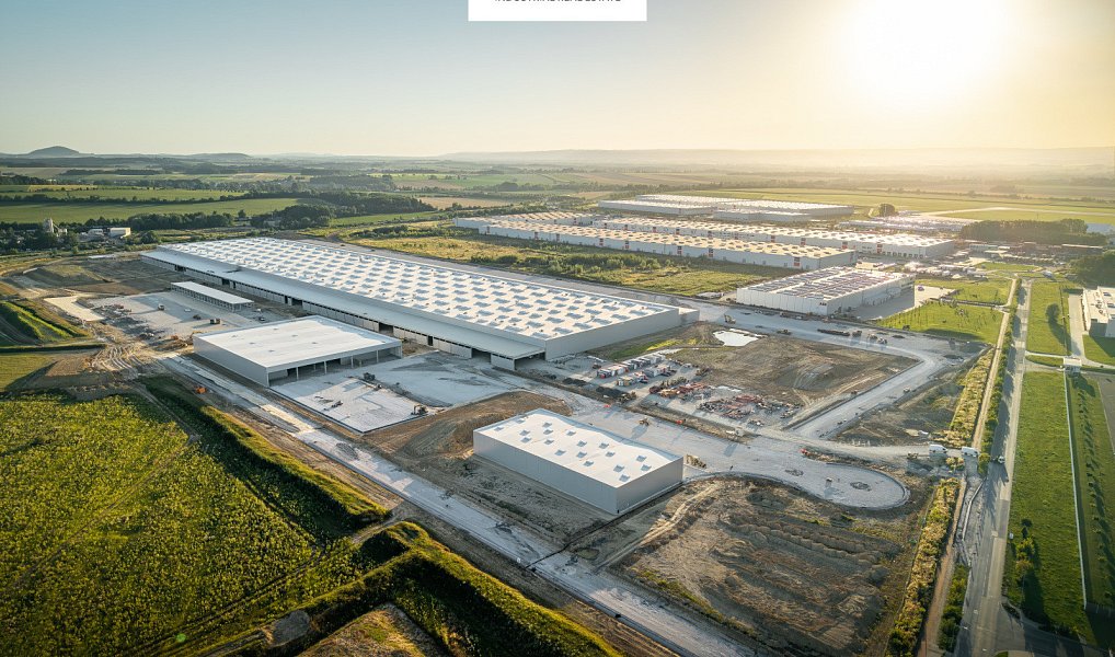 Pronájem skladovacích prostor 40 000 m², Mošnov – náhled fotky 4