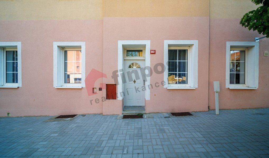 Prodej nájemního domu, činžáku 318 m², Louny – náhled fotky 12