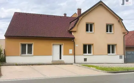 Pronájem bytu 1+kk 18 m², Dr. Holuba, Šťáhlavy, okres Plzeň-město