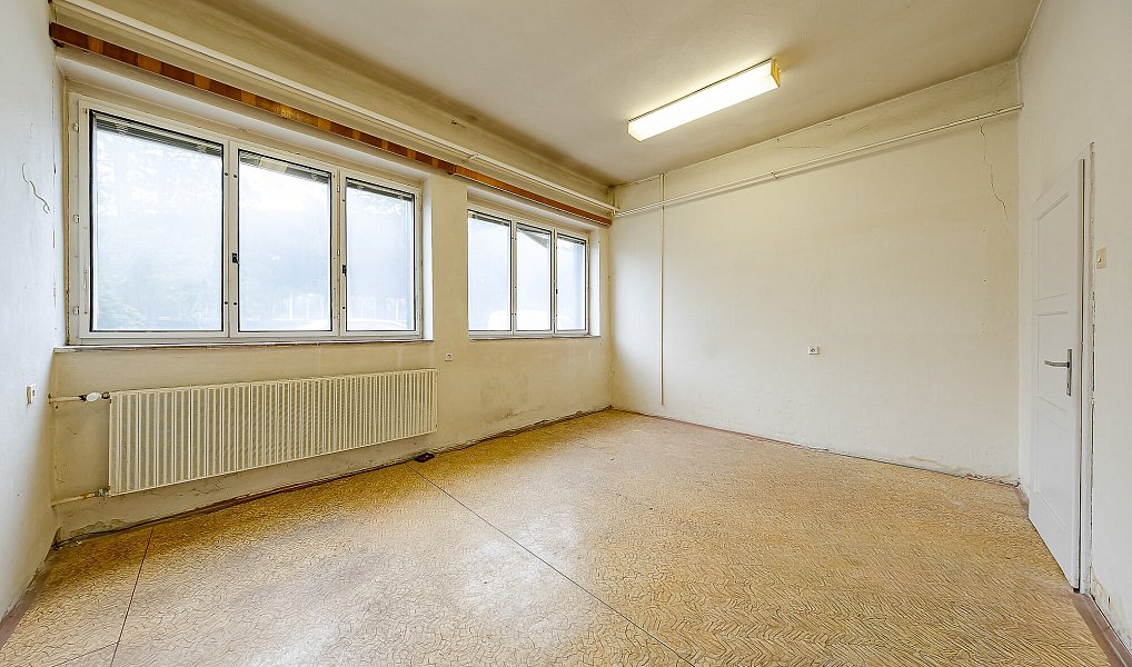 Pronájem kanceláře 648 m², Veselí nad Moravou – náhled fotky 27