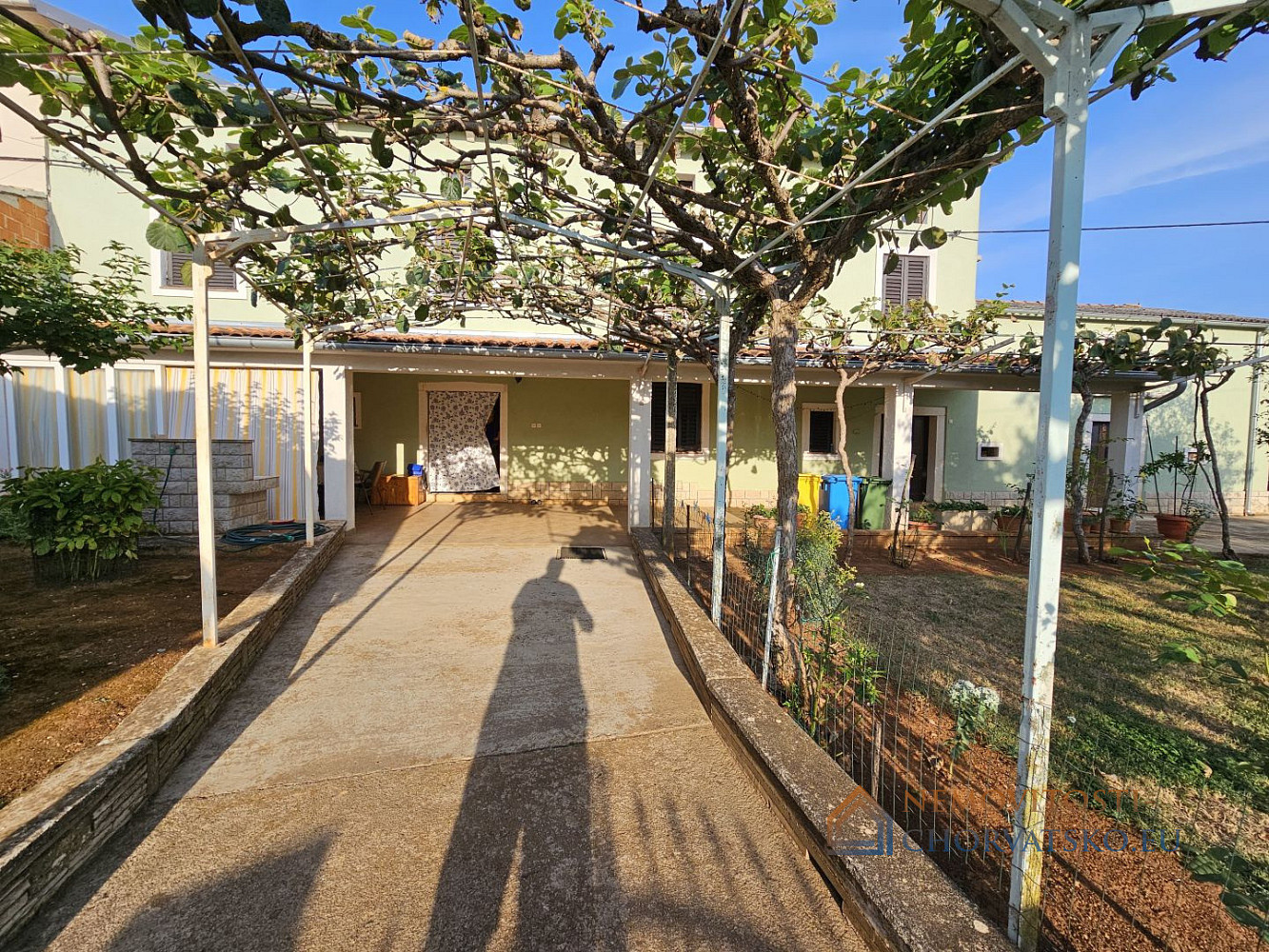 Prodej domu 320 m² s pozemkem 958 m² - Bild 2