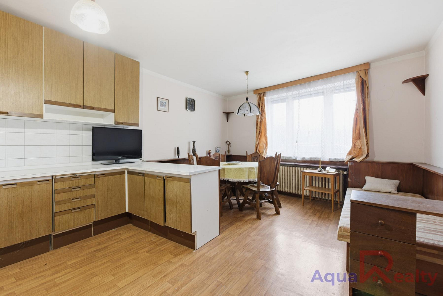 Prodej domu 290 m² s pozemkem 1 076 m² – fotografie 4