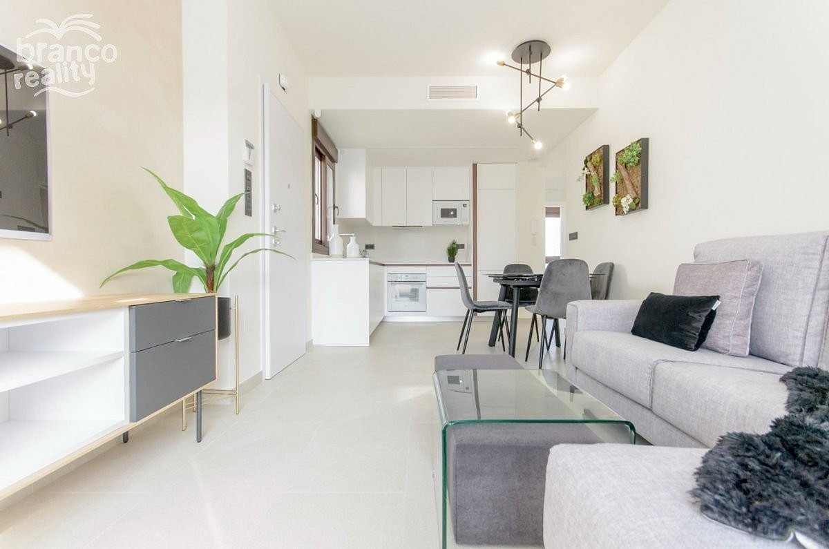 Prodej domu 70 m² s pozemkem 500 m² — photo 2