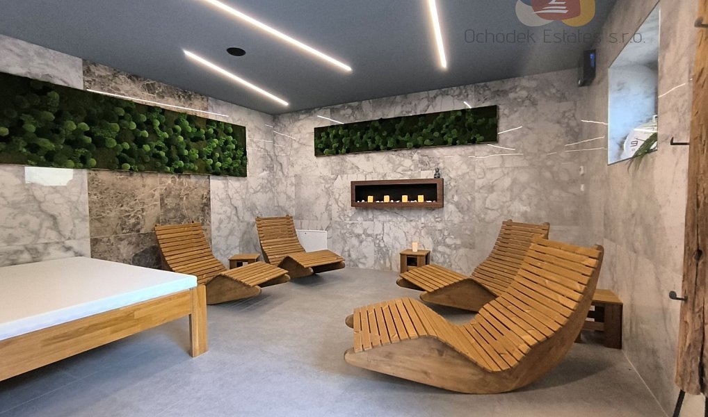 Prodej ubytovacího objektu 690 m², Hněvotín – náhled fotky 19
