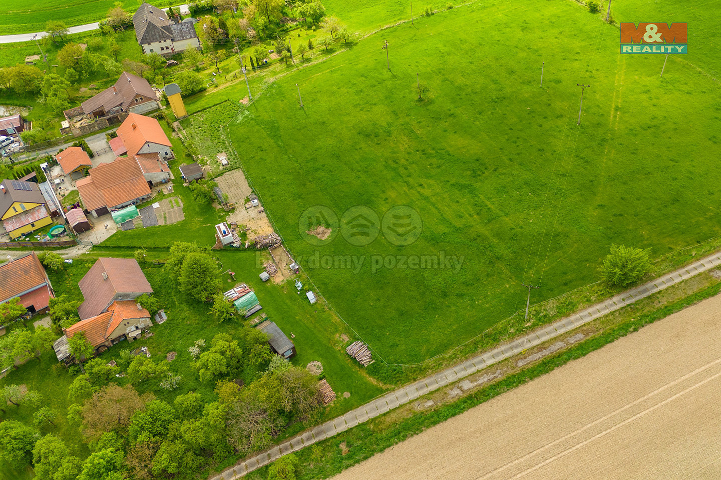 Prodej pole 1 166 m²