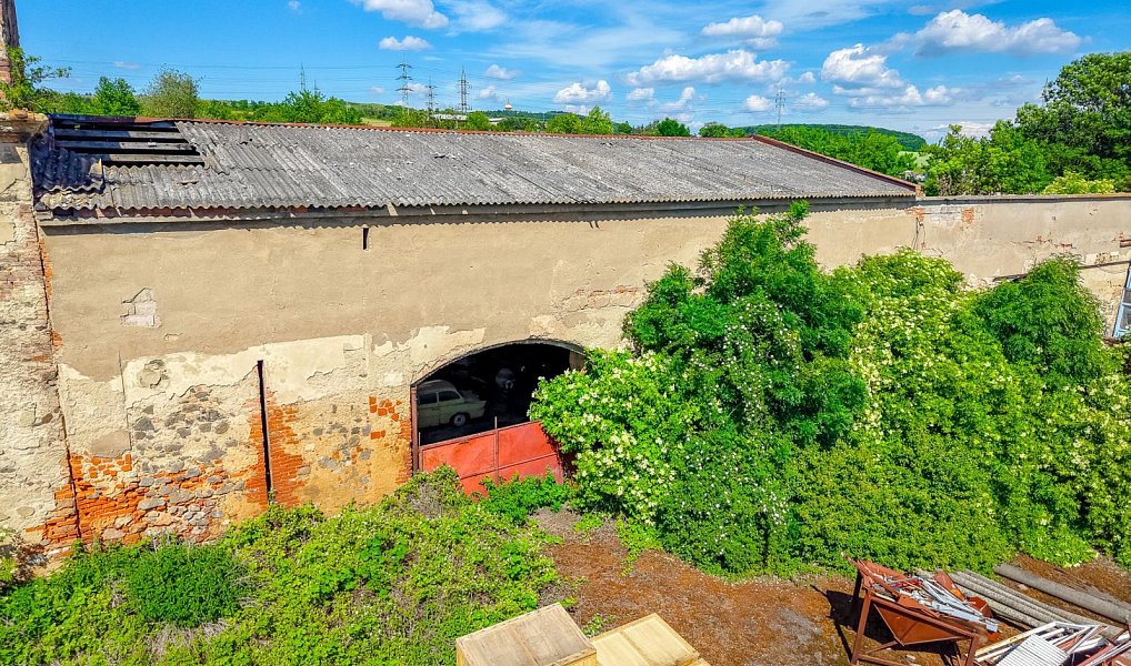 Prodej zemědělského objektu 1 415 m², Zabrušany – náhled fotky 8