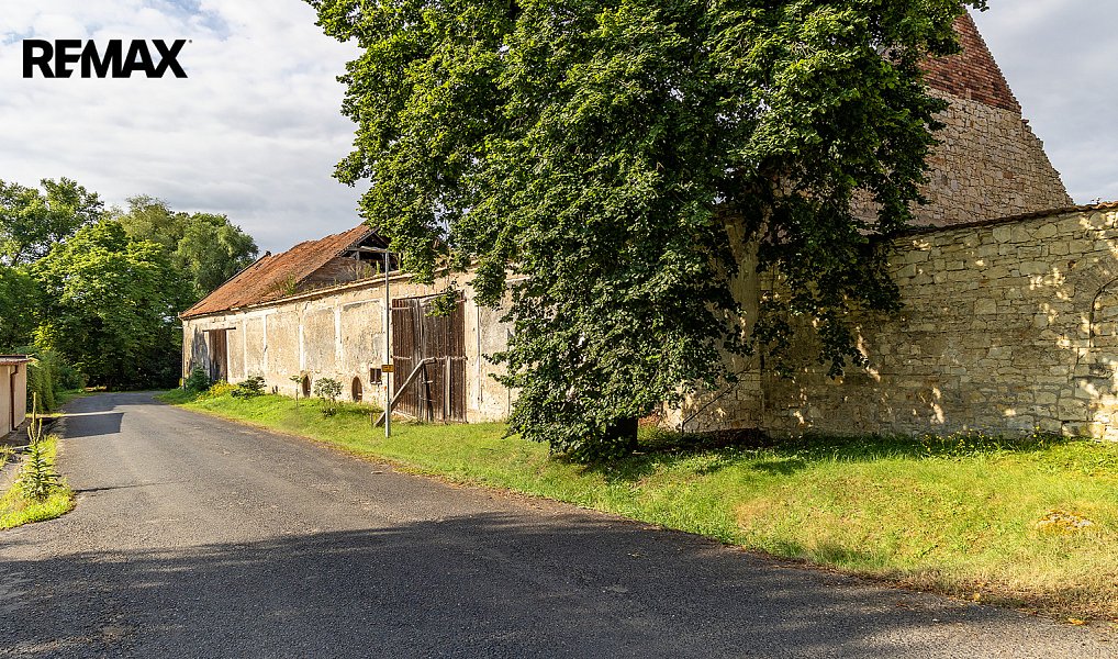 Prodej zemědělského objektu 2 500 m², Počedělice – náhled fotky 11