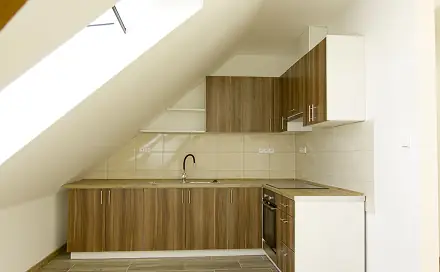Prodej bytu 3+kk 82 m², Vratěnín, okres Znojmo