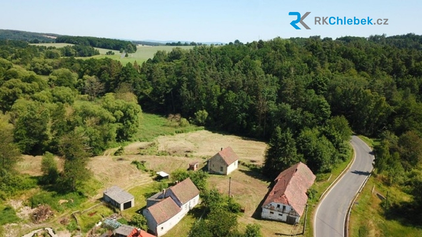 Prodej stavebního pozemku 7 660 m² – fotografie 3