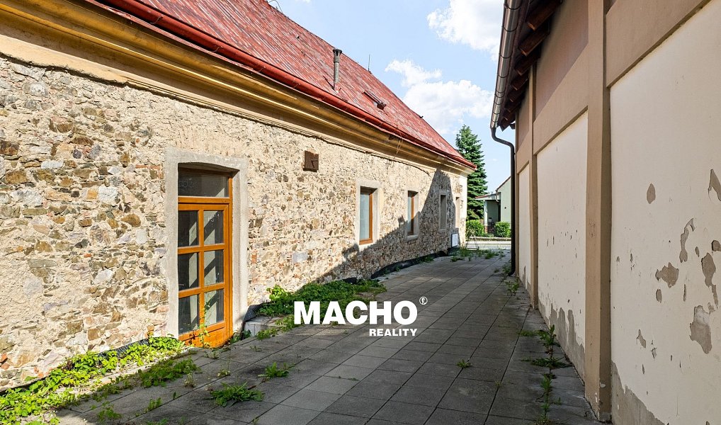 Prodej domu 286 m² s pozemkem 447 m², Řitka – náhled fotky 26
