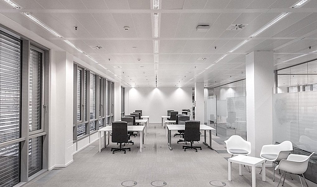 Pronájem kanceláře 651 m², Praha – náhled fotky 4