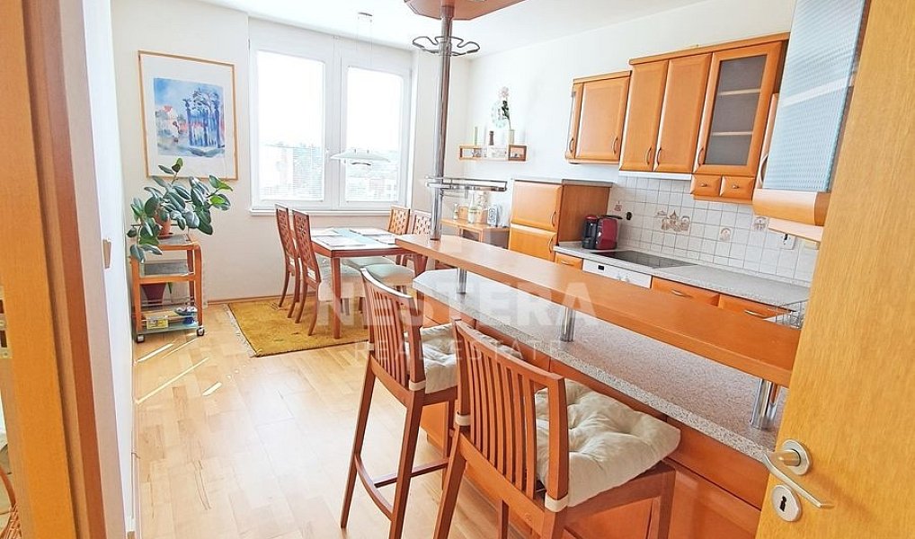 Pronájem bytu 3+1 100 m², Praha – náhled fotky 10