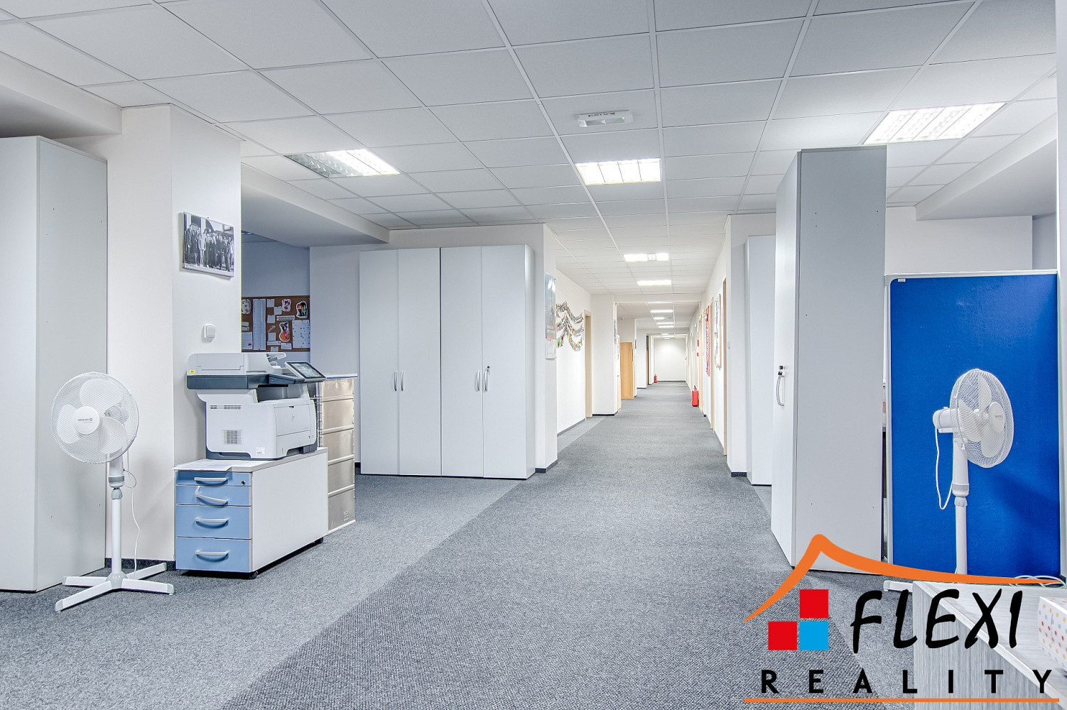 Pronájem kanceláře 650 m² — photo 4