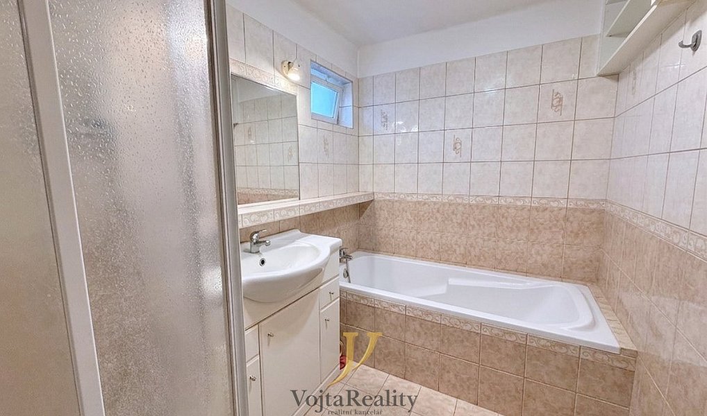 Prodej domu 160 m² s pozemkem 1 494 m², Cholina – náhled fotky 13