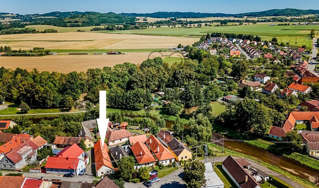 Prodej chaty/chalupy 150 m² s pozemkem 246 m², Strunkovice nad Blanicí – náhled fotky 21