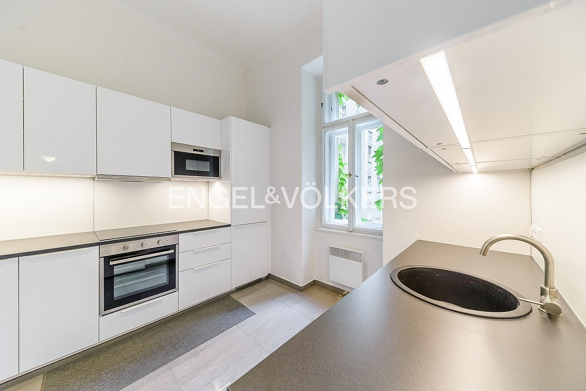 Pronájem bytu 3+kk 87 m² – fotografie 2