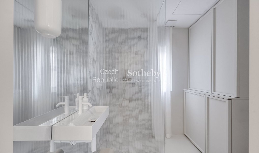 Prodej bytu 4+kk 129 m², Praha – náhled fotky 11