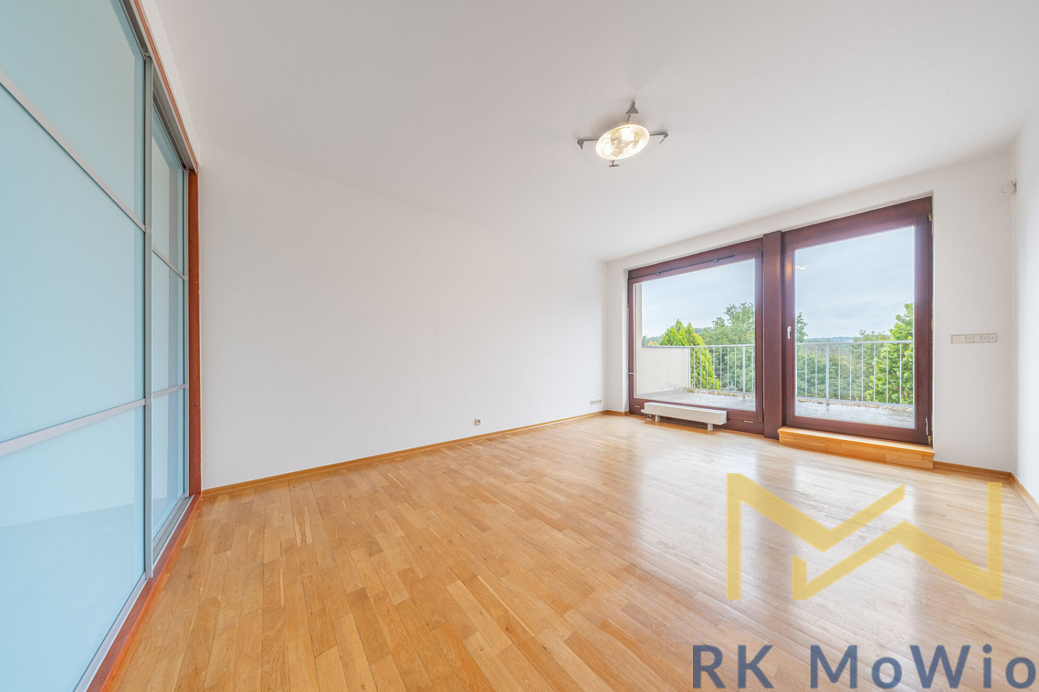 Pronájem domu 360 m² s pozemkem 857 m² — photo 4