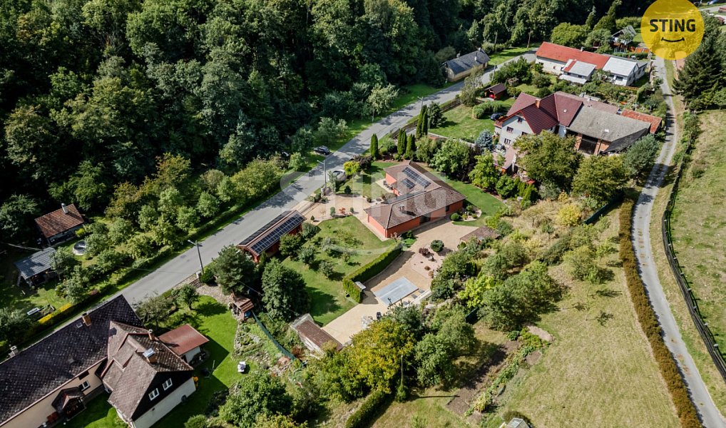 Prodej domu 146 m² s pozemkem 3 013 m², Fulnek – náhled fotky 8