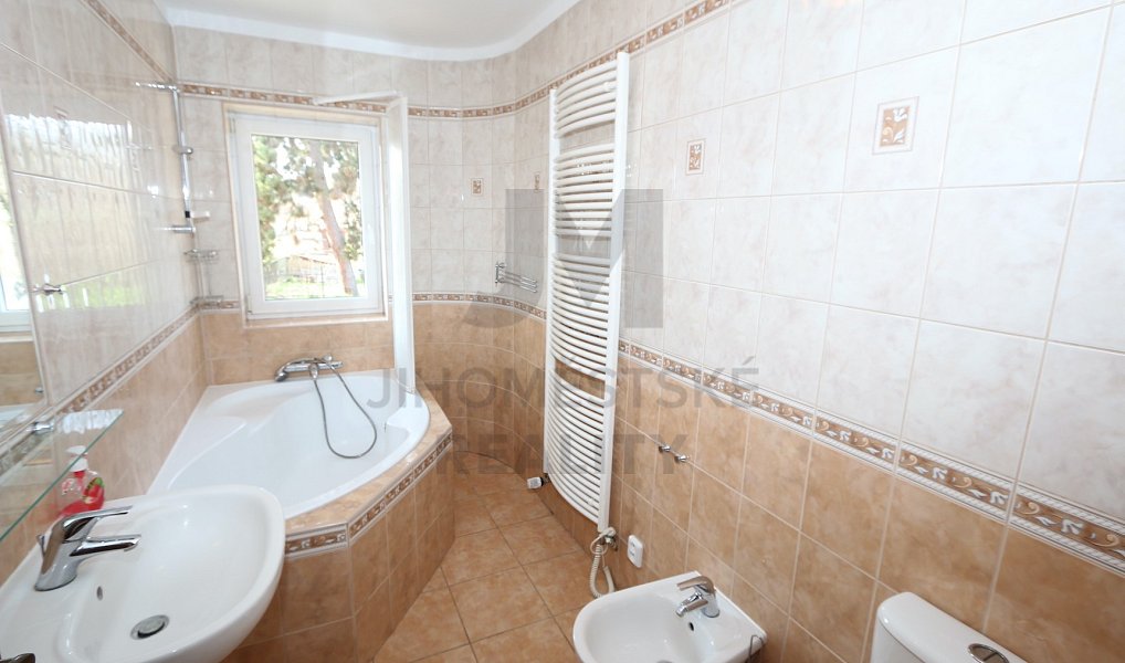 Pronájem bytu 3+1 110 m², Dolní Břežany – náhled fotky 6