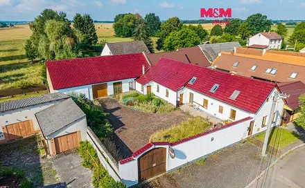 Prodej domu 300 m² s pozemkem 3 109 m², Pluhův Žďár, okres Jindřichův Hradec