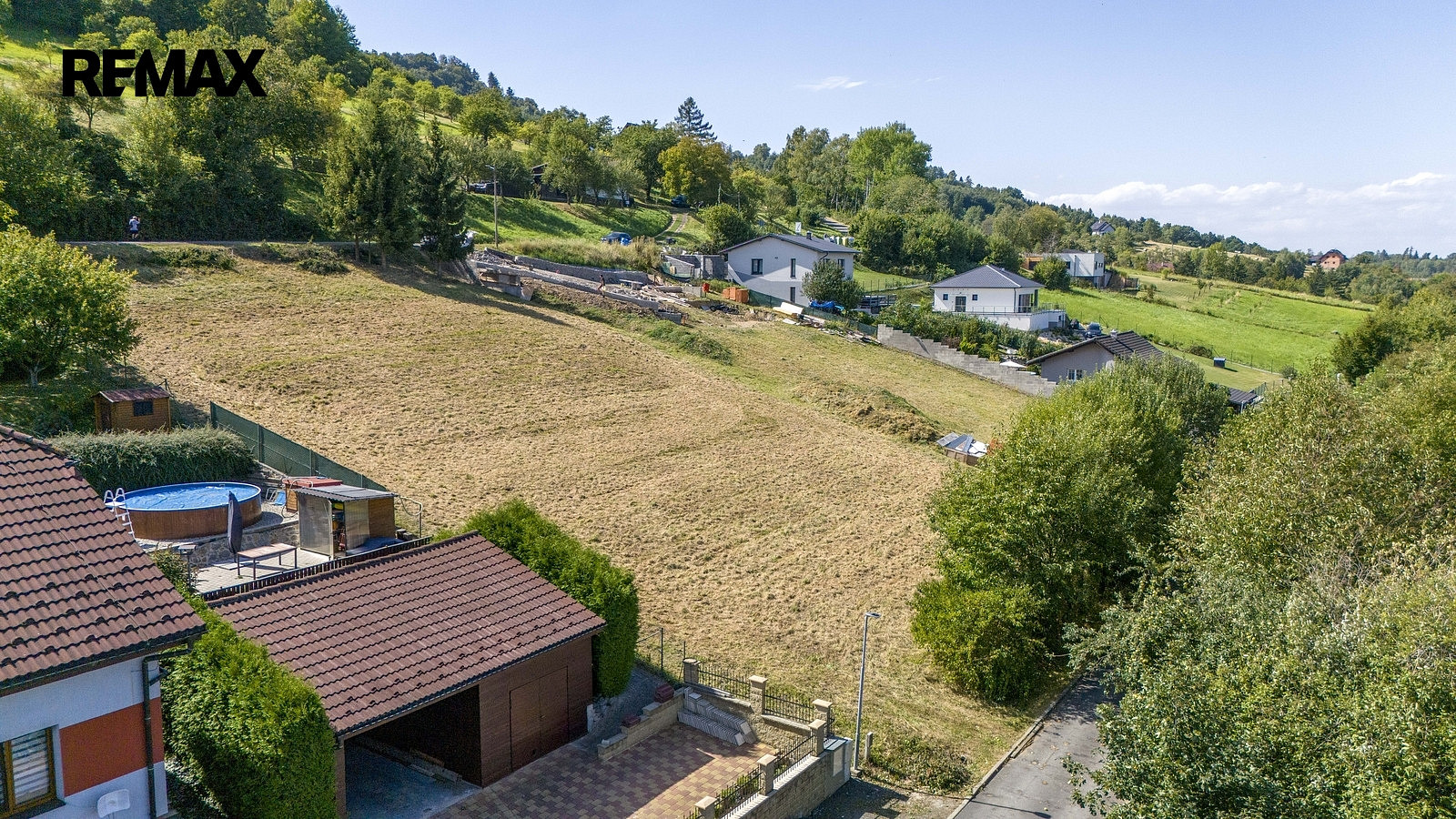 Prodej stavebního pozemku 1 000 m² — photo 4