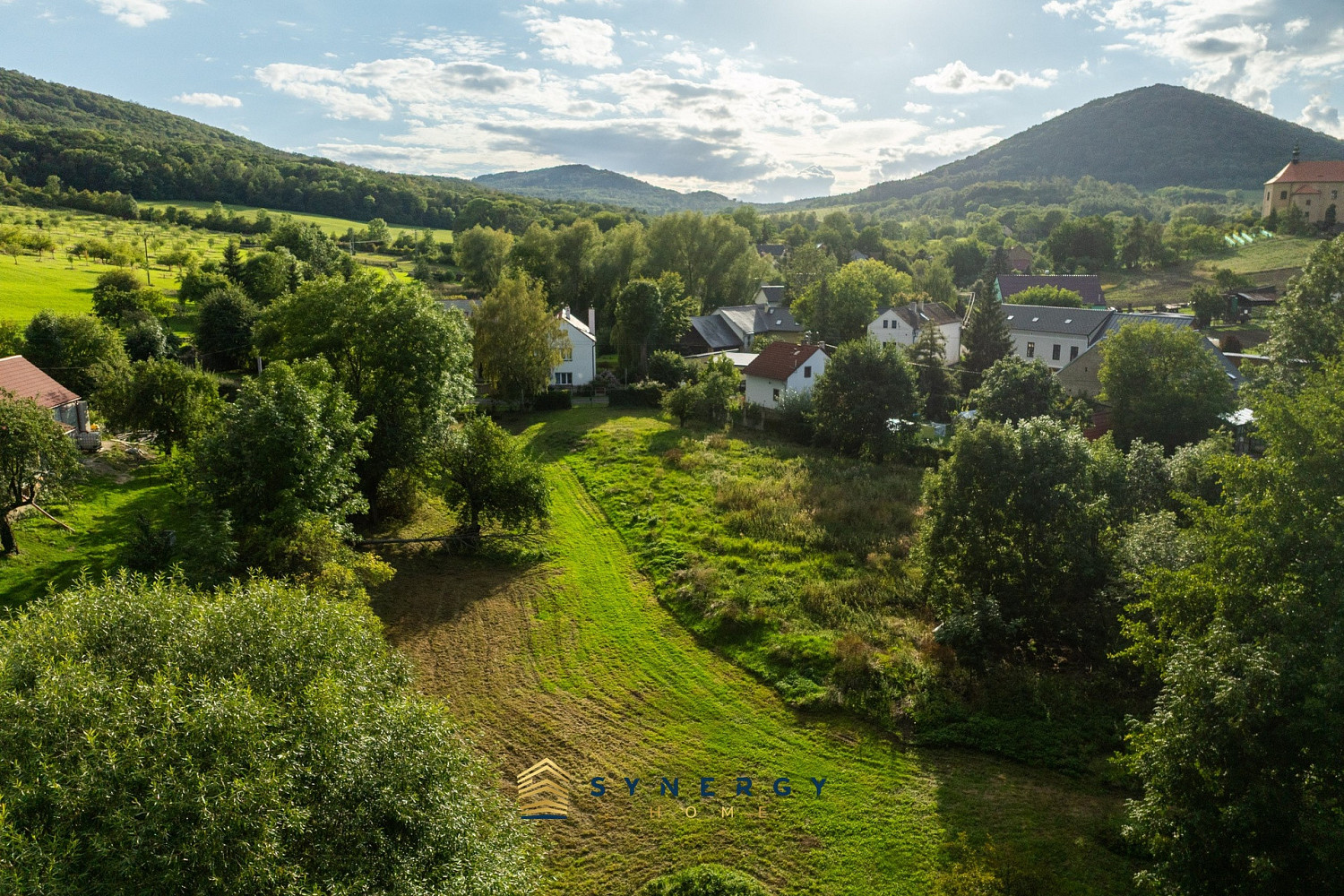 Prodej stavebního pozemku 7 684 m² – fotografie 2