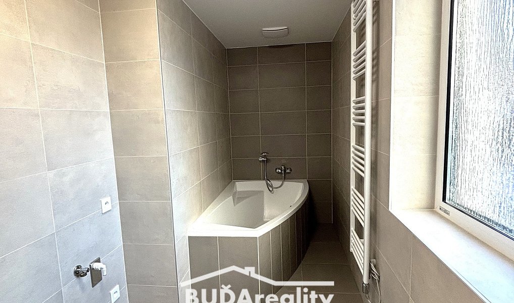 Pronájem bytu 2+kk 58 m², Zlín – náhled fotky 7