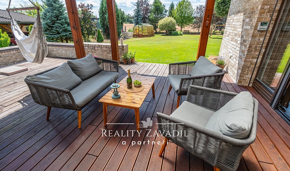Prodej domu 475 m² s pozemkem 1 627 m², Ráby – náhled fotky 14
