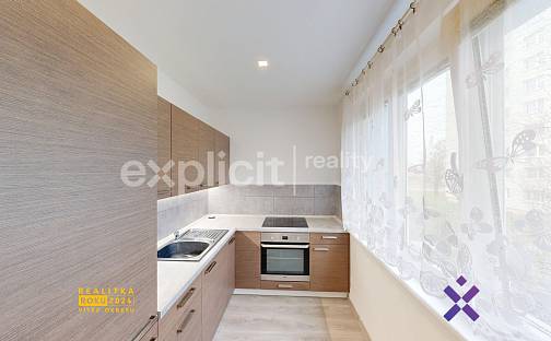 Pronájem bytu 2+1 62 m², Velehradská, Kroměříž