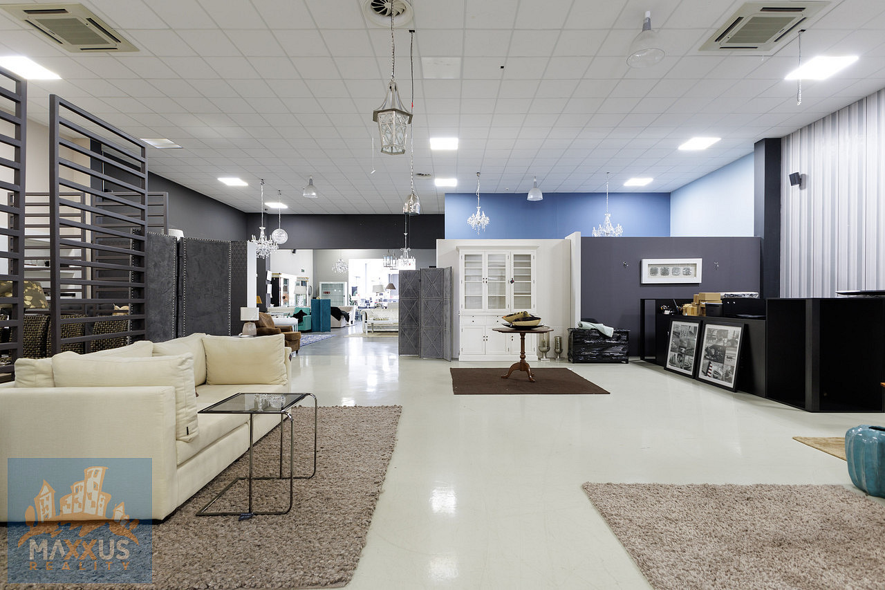Pronájem obchodních prostor 396 m² – pohled 3