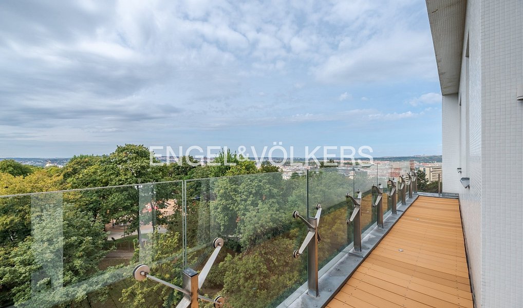 Pronájem bytu 6+kk 204 m², Praha – náhled fotky 4