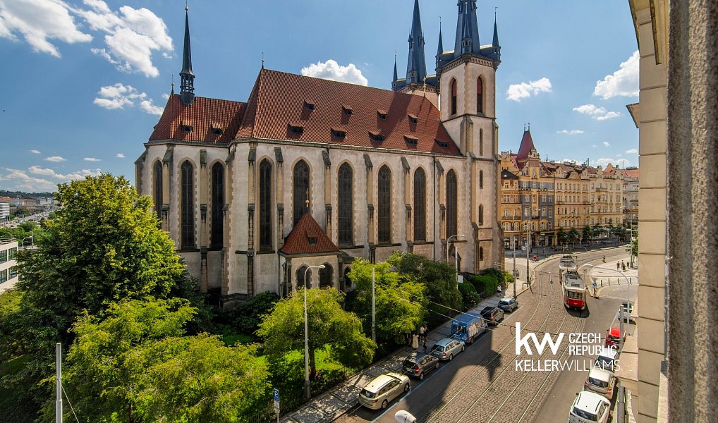 Prodej bytu 3+1 95 m², Praha – náhled fotky 2