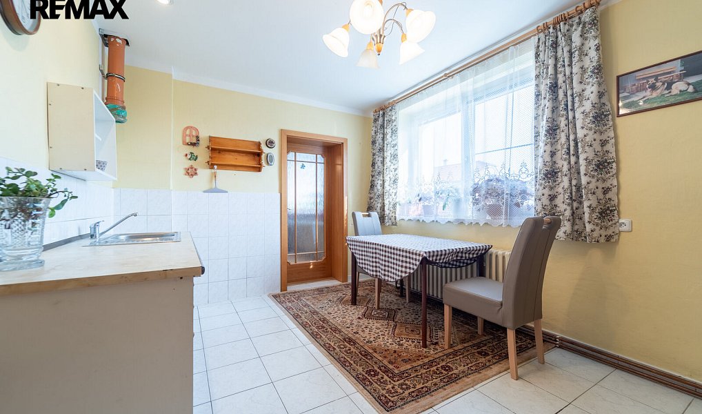 Prodej domu 172 m² s pozemkem 955 m², Krakovany – náhled fotky 27
