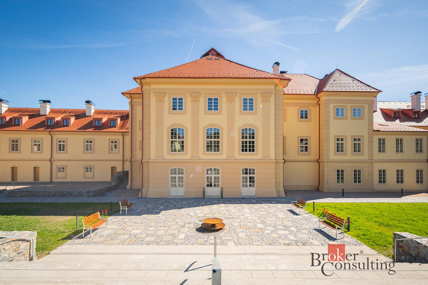 Pronájem bytu 1+kk 48 m²